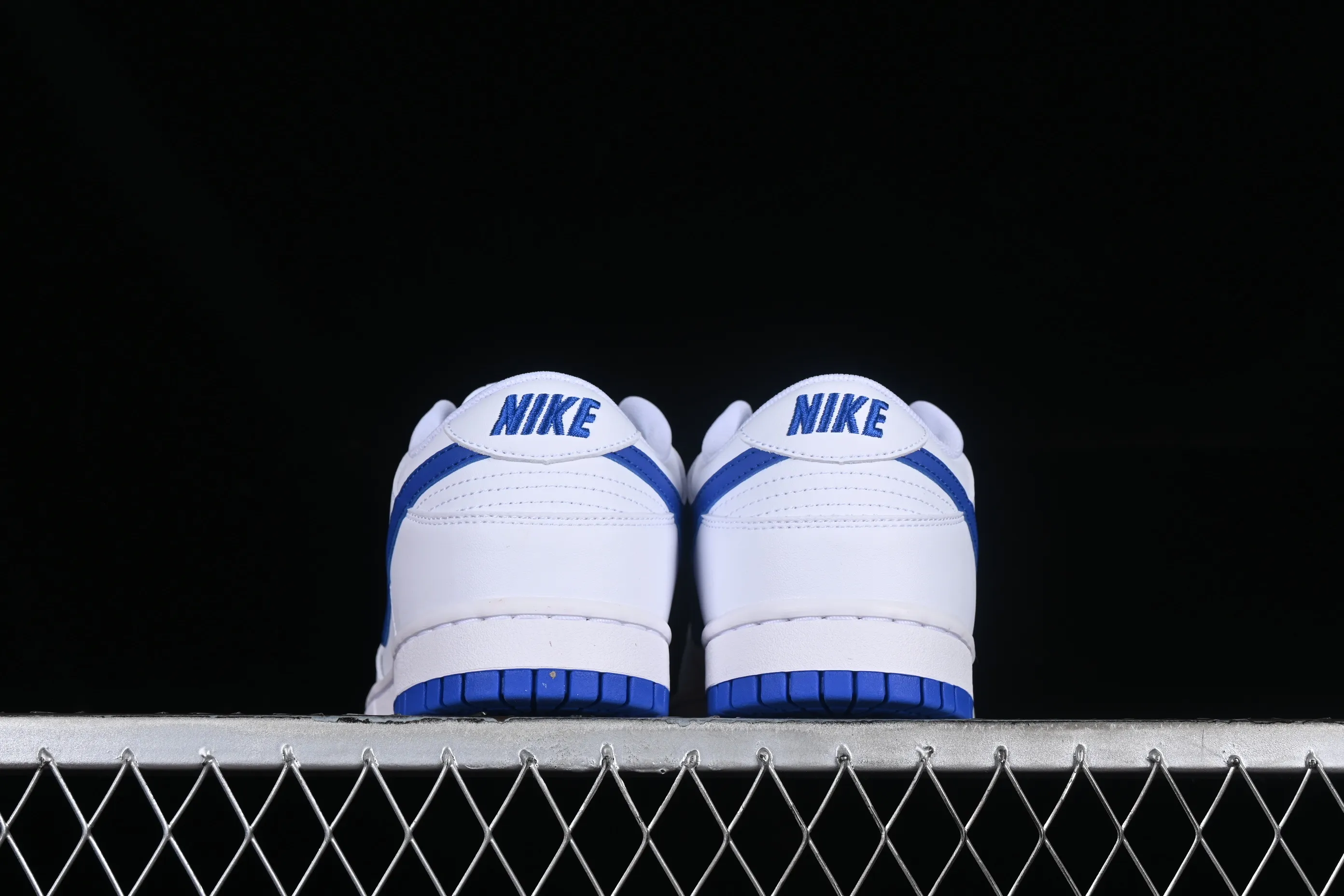 All categories Nk SB Dunk series Nk SB Dunk Low low-top sneakers K version Nk Dunk Low white blue SB low-top sports and leisure sneakers DV0831-104